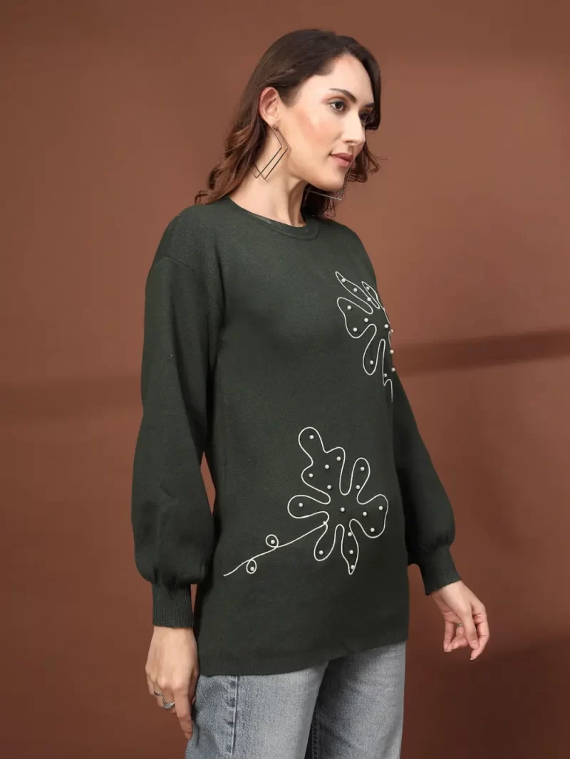 Women Embellished Round Neck Top