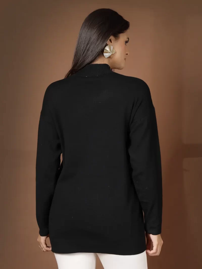 Women Solid Round Neck Top