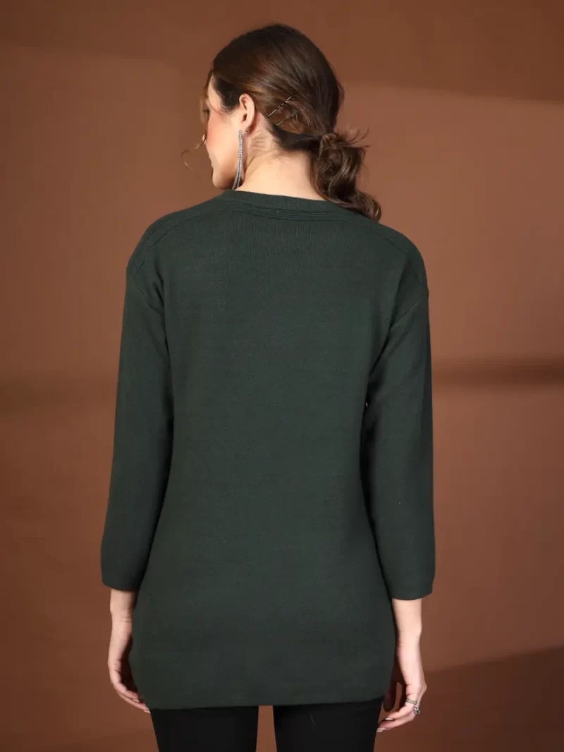 Women Embellished Round Neck Top