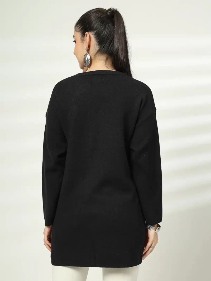 Women Embellished Round Neck Top