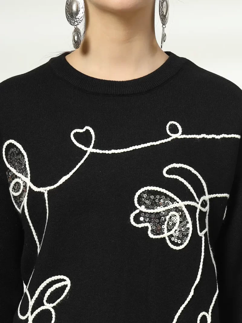 Women Embellished Round Neck Top