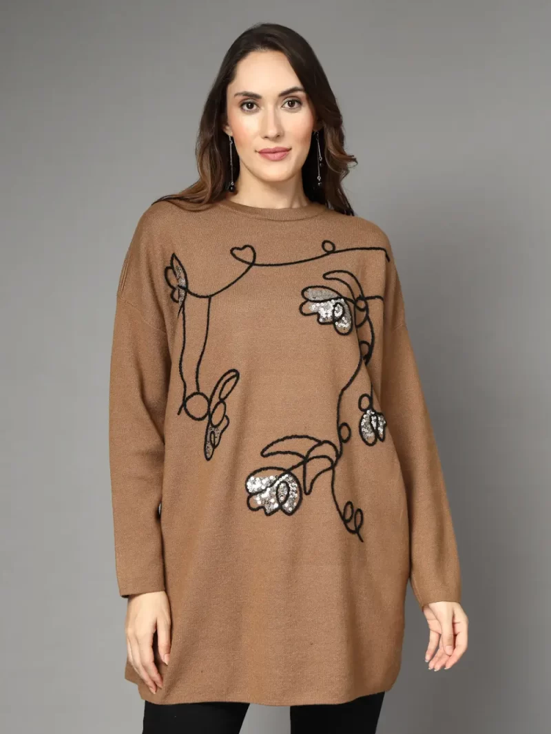 Women Embellished Round Neck Top