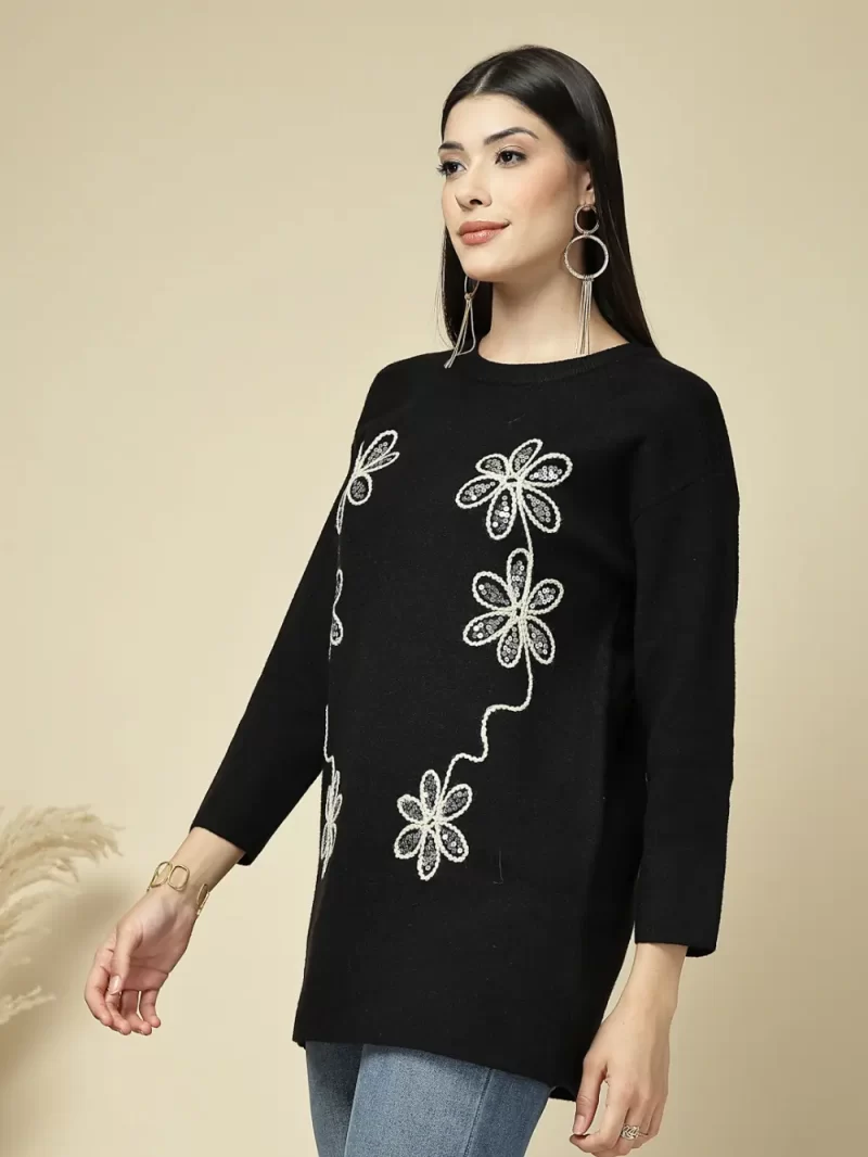 Women Embroidered Round Neck Top