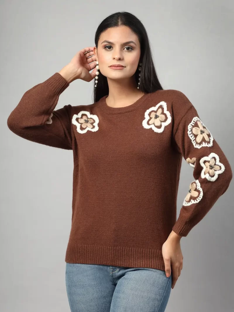 Women Embroidered Round Neck Top