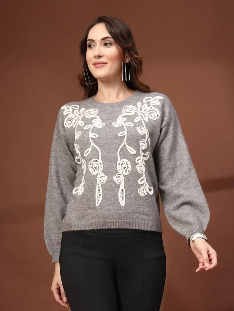 Women Floral Woollen Top With Embroidered