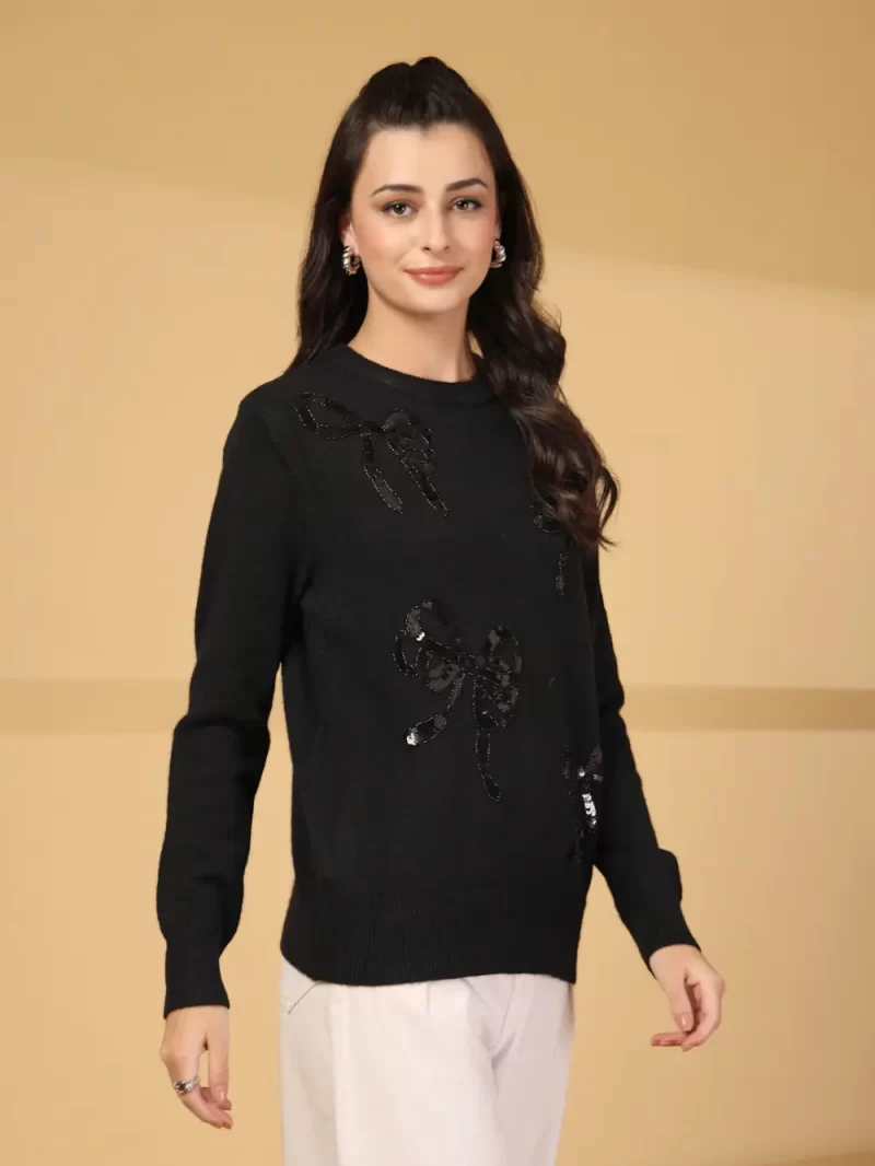 Women Round Neck Embroidered Top