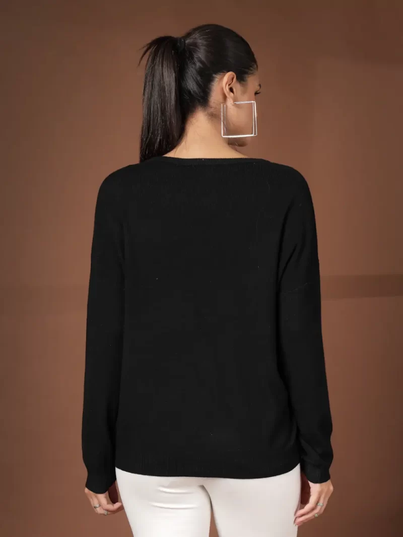 Women Embellished Round Neck Top