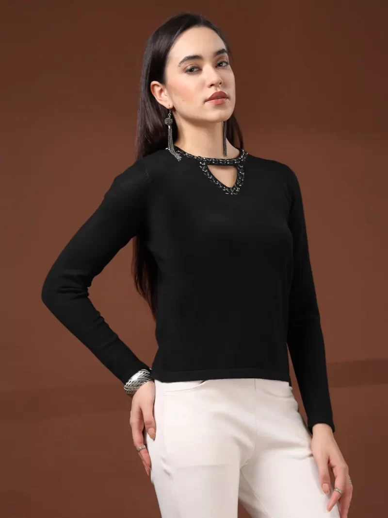 Women Solid V-Neck Top