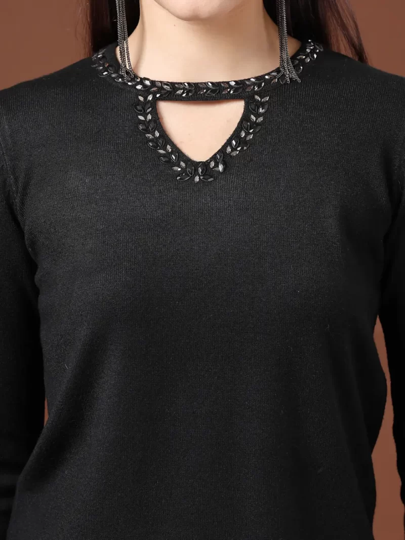 Women Solid V-Neck Top