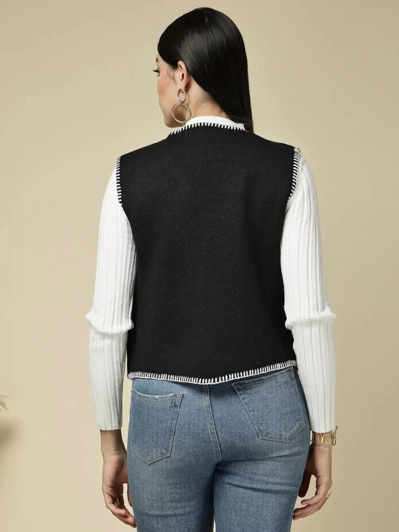 Women Embroidered Front-Open Jacket With Top