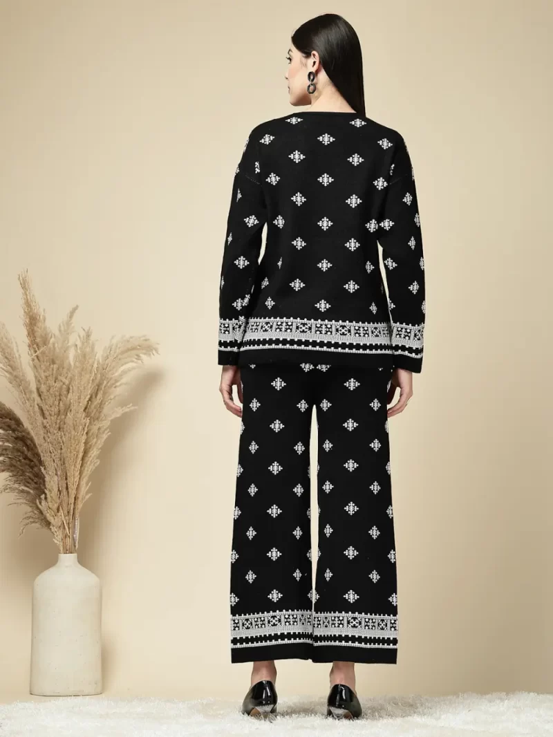 Women Ethnic Motif Knitted Co-Ord Set