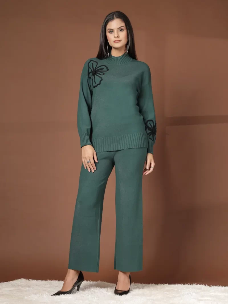 Women Full Sleeve Embroidered Sweatshirt