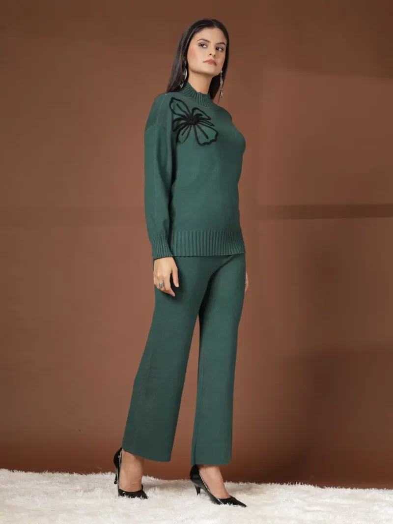 Women Full Sleeve Embroidered Sweatshirt