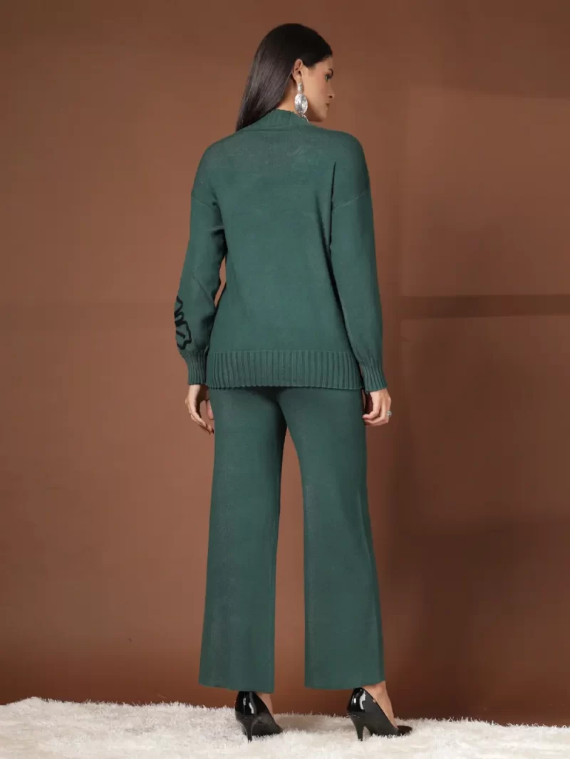 Women Full Sleeve Embroidered Sweatshirt