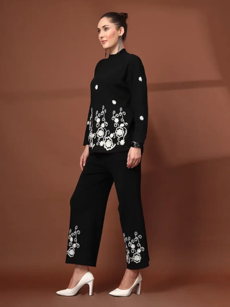 Women Floral Embroidered Co-Ord Set