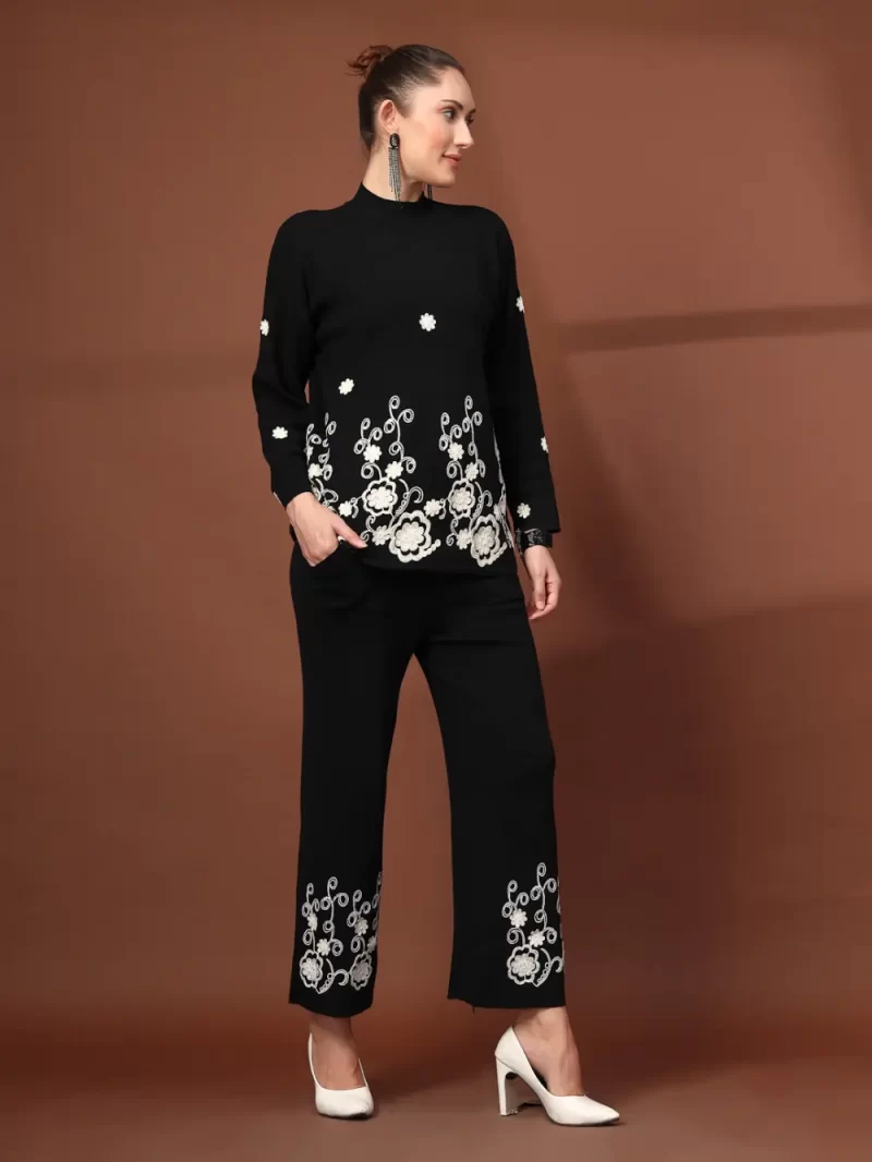 Women Floral Embroidered Co-Ord Set