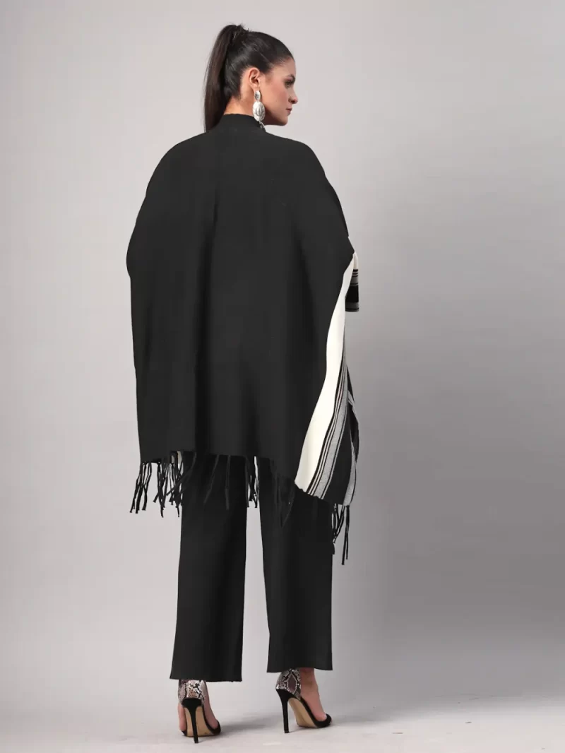 Women Poncho With Geometric Embroidery Cord Set