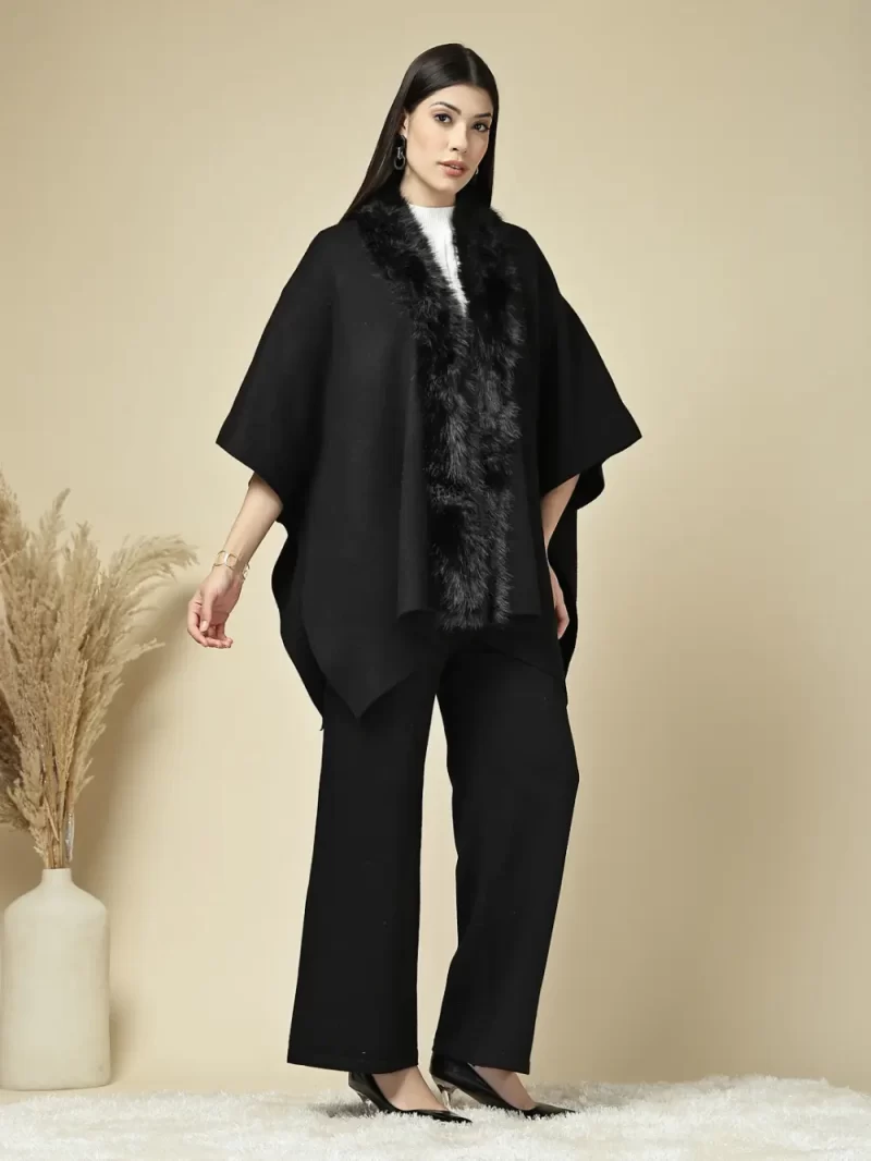 Women Co-Ord Set With Faux Fur
Description: