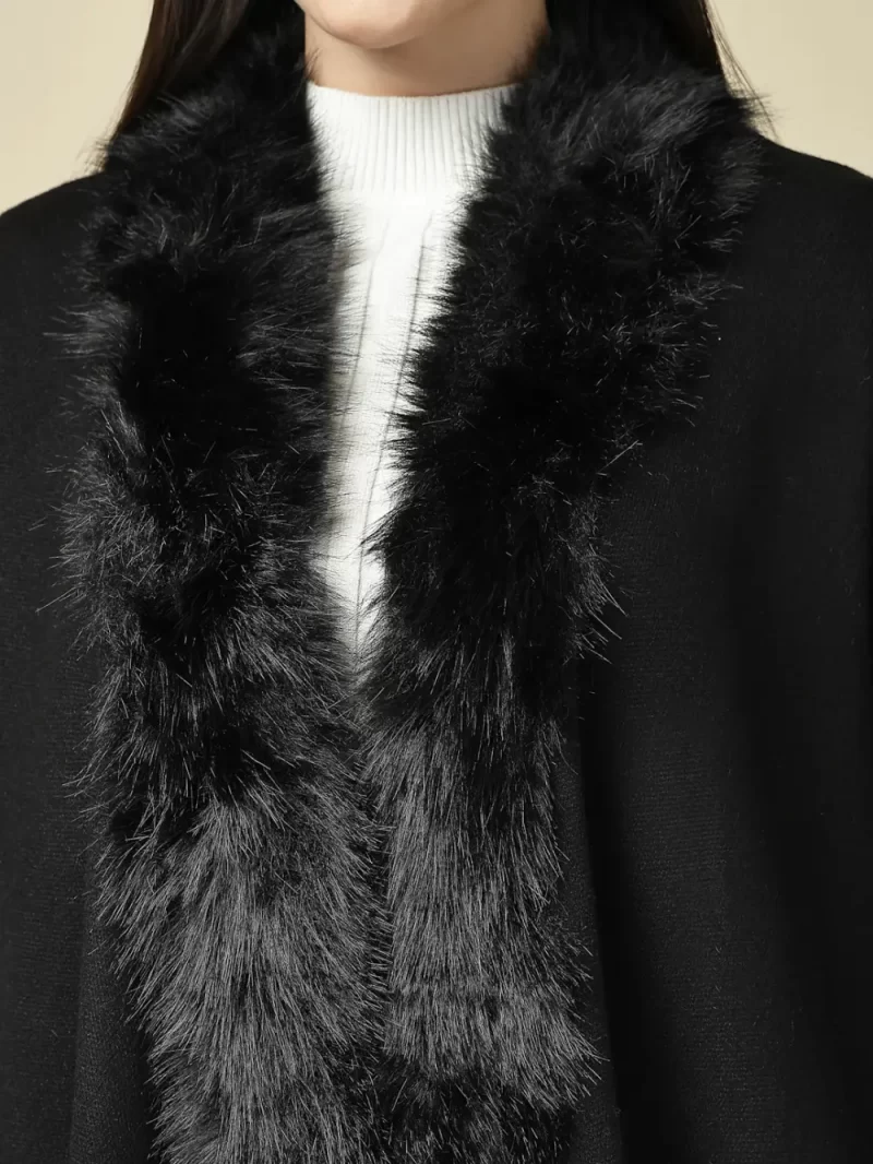 Women Co-Ord Set With Faux Fur
Description: