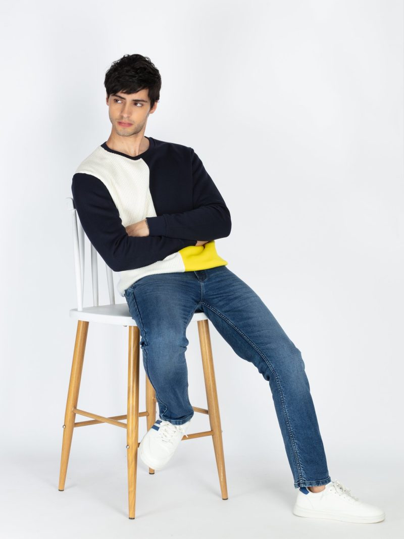 Status Quo Men'S Colorblocked Round Neck Full Sleeve Sweatshirt