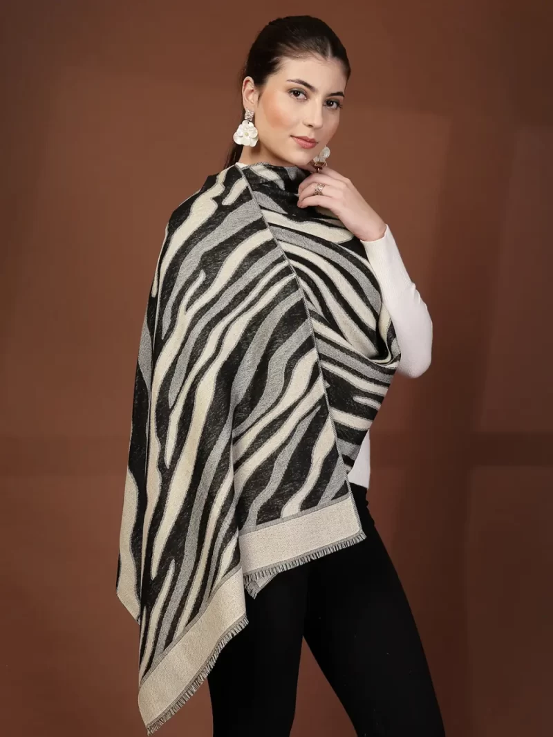 Mafadeny Women Zebra Printed Stole With Fringes