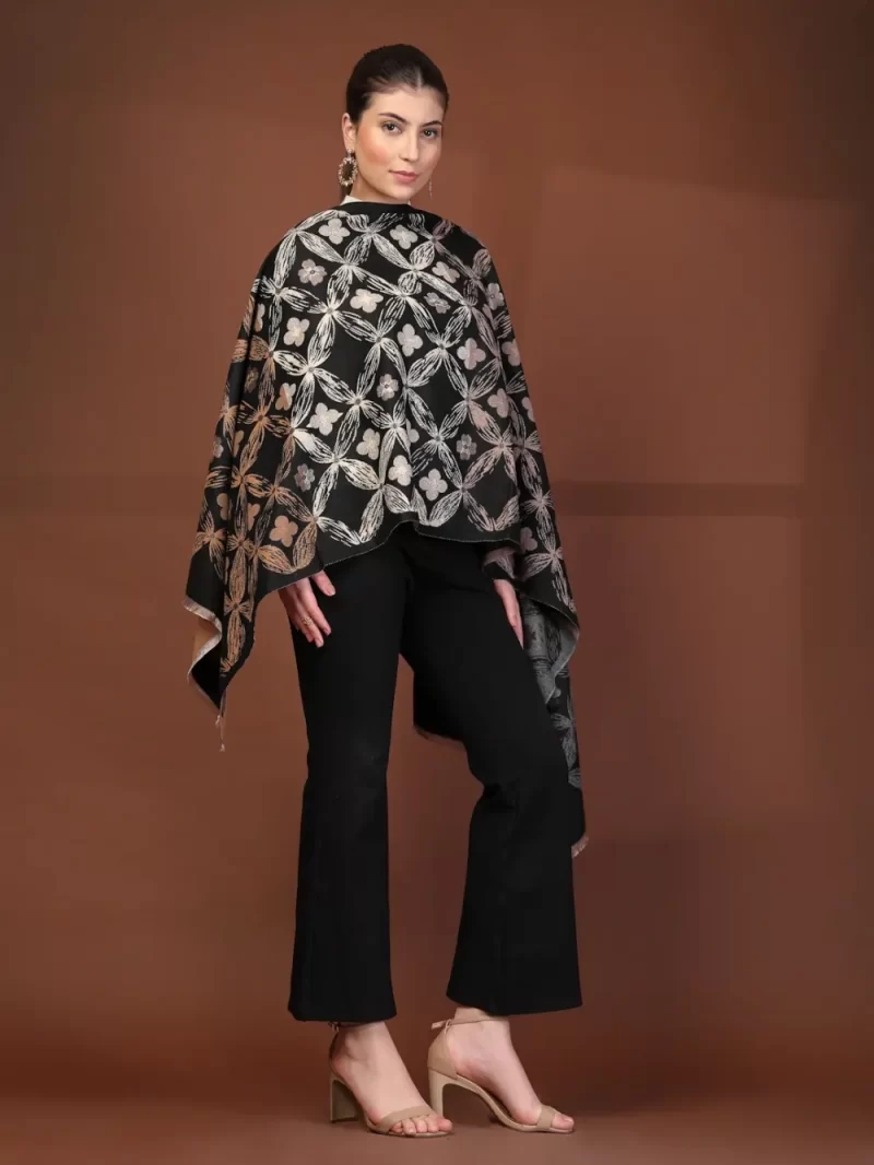 Mafadeny Women Soft And Floral Printed Stole
Women Self Design Winter Stoll