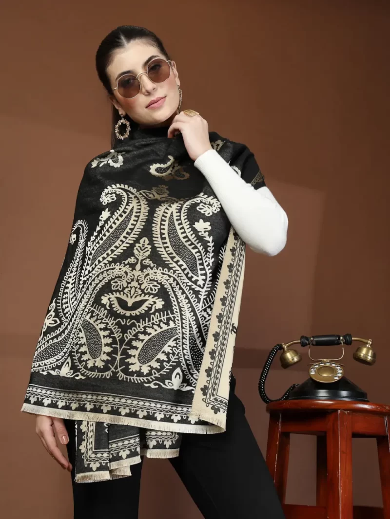Mafadeny Women Stylish Paisley Printed Stole