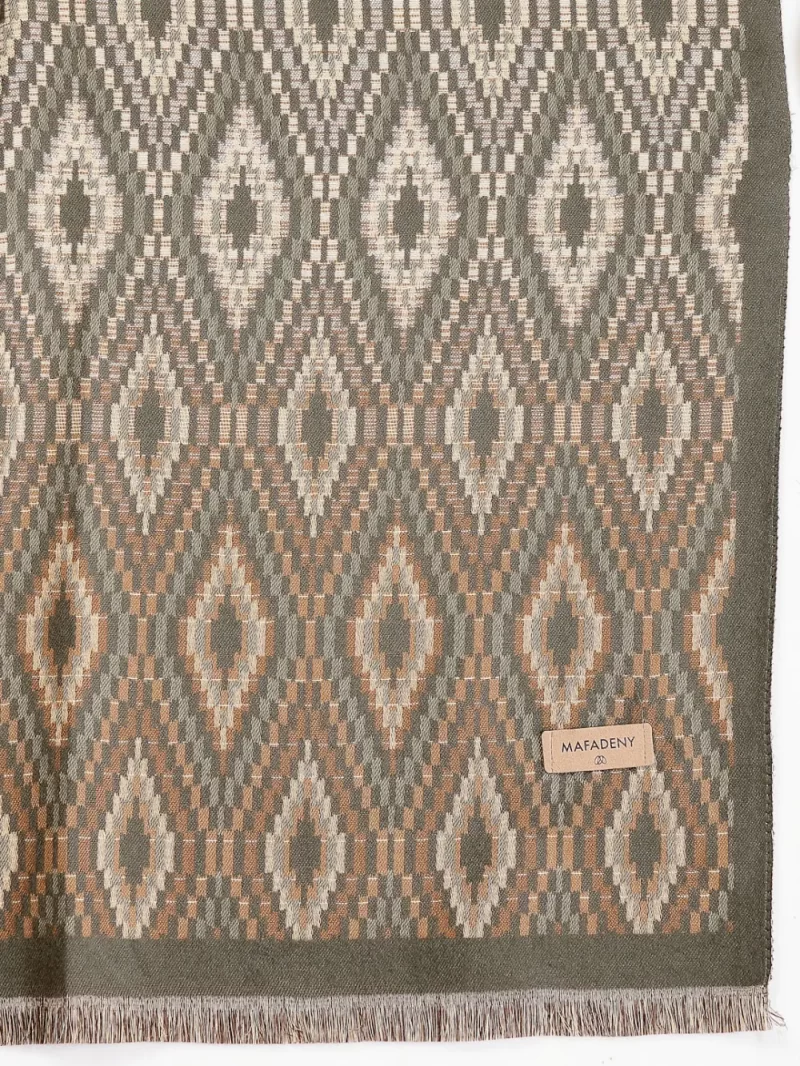 Mafadeny Women Geometric Patterned Stall