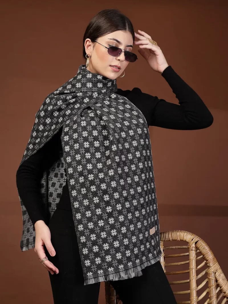 Mafadeny Women Cozy Checkered Stole With Fringe