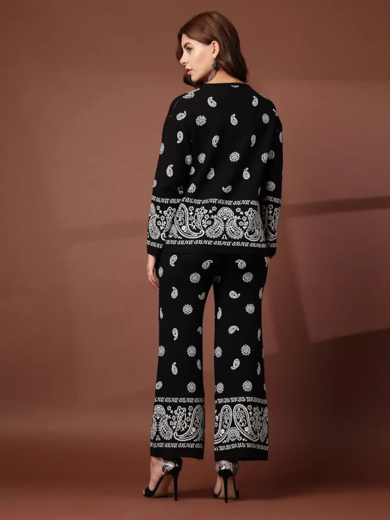 Mafadeny Stylish 2 Pcs Co-Ord Set For Women With White Paisley Print