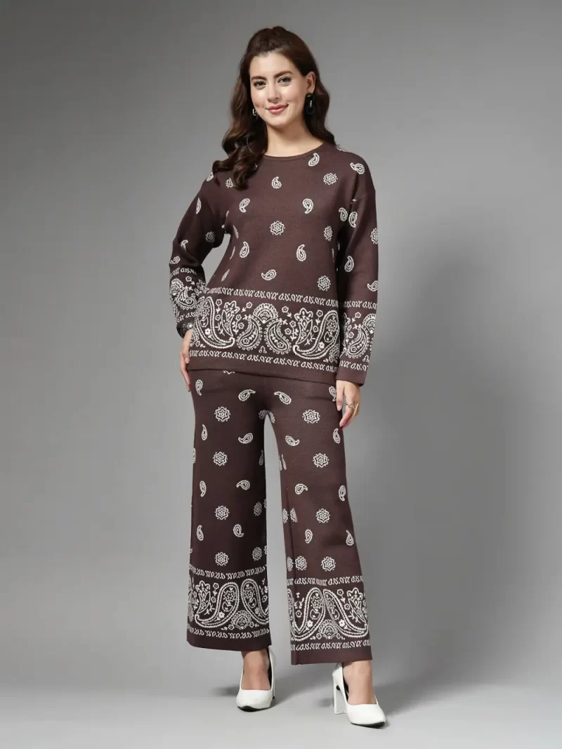 Mafadeny Stylish 2 Pcs Co-Ord Set For Women With White Paisley Print
