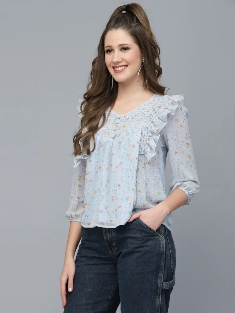 Women’S Floral Printed V-Neck Top With Ruffle Detail
