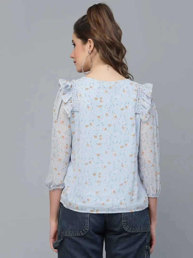 Women’S Floral Printed V-Neck Top With Ruffle Detail