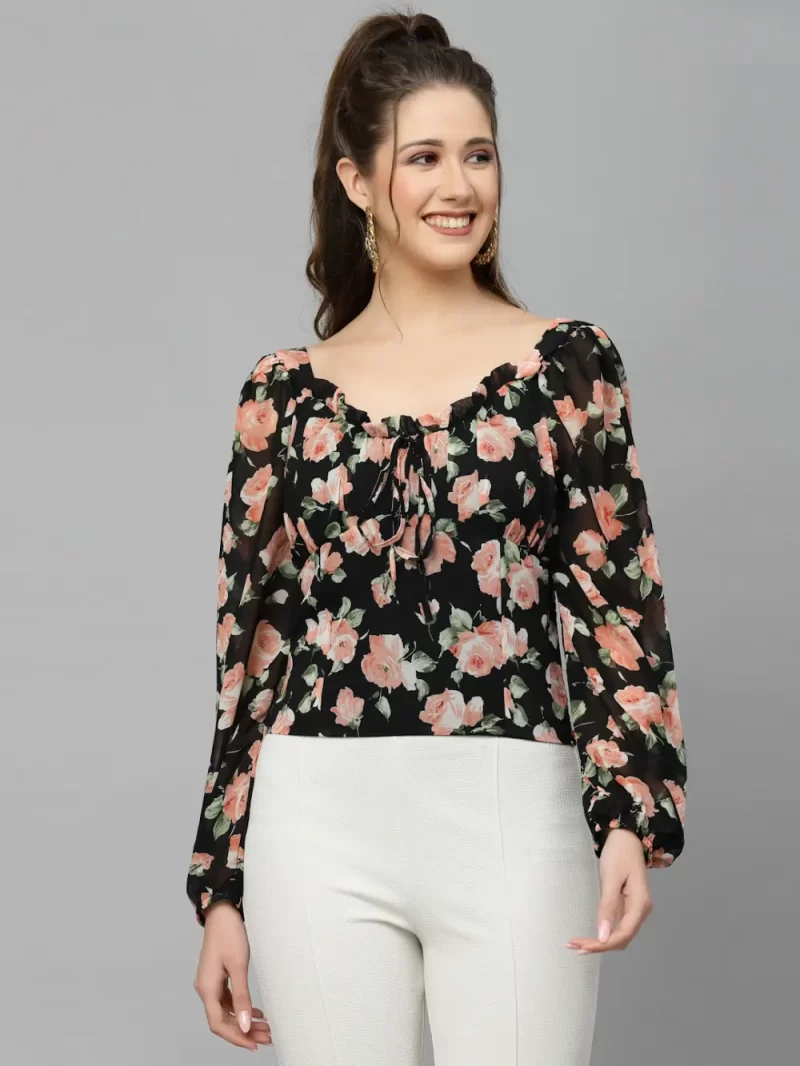 Women’S Floral Crop Top With Square Neck And Long Sleeves