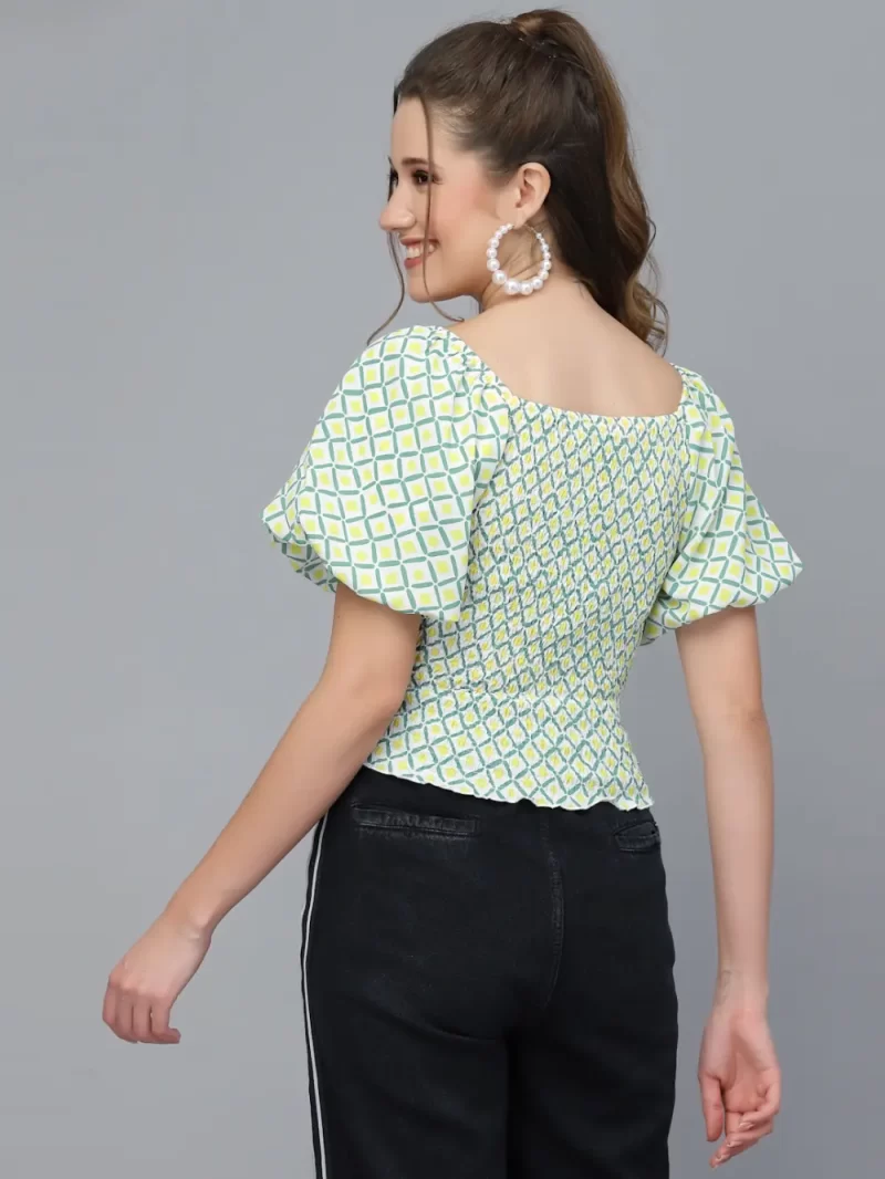 Women’S Printed Crop Top With V-Neck