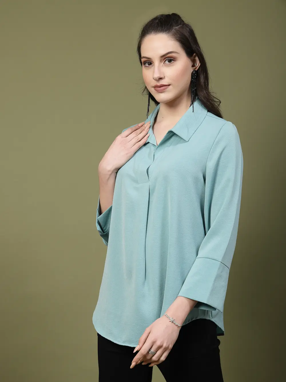 Women’S Solid Collared 3/4 Sleeve Top