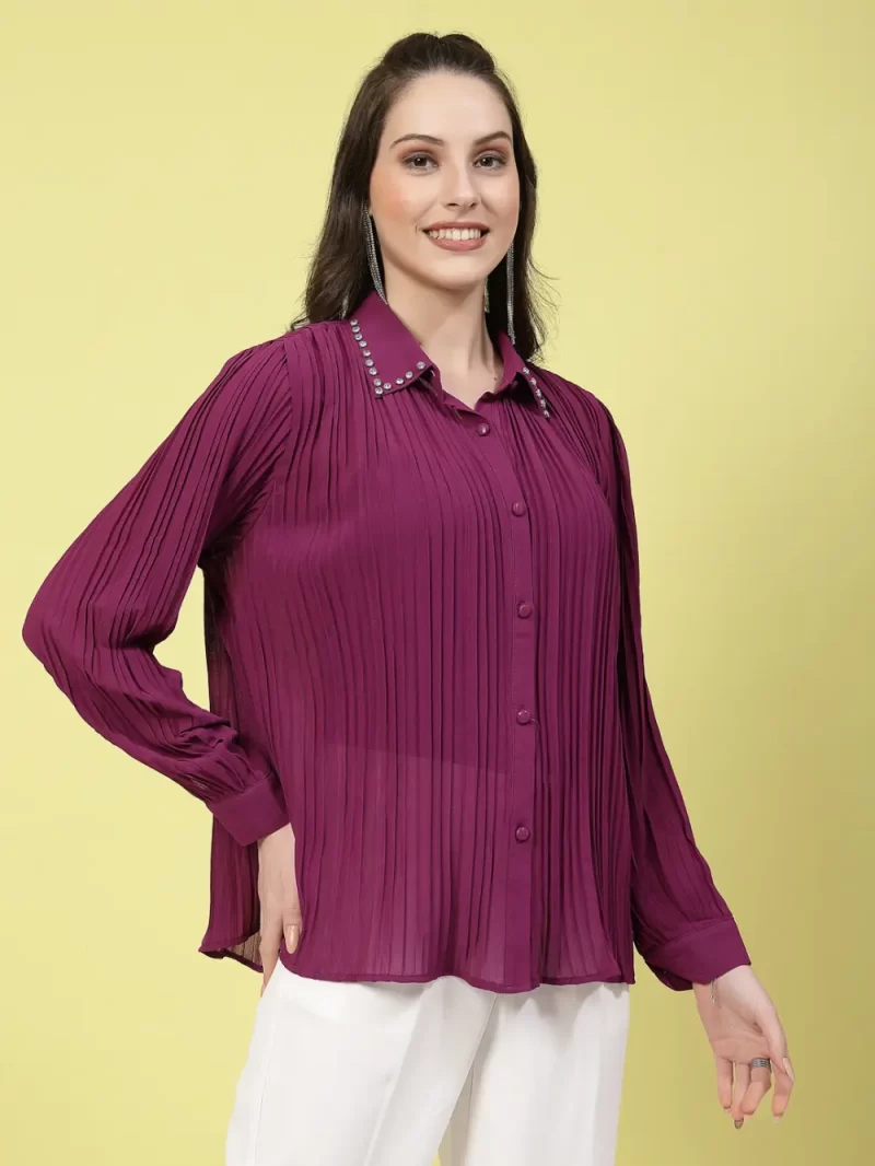 Elegant Shirt With Pleats And Decorative Collar