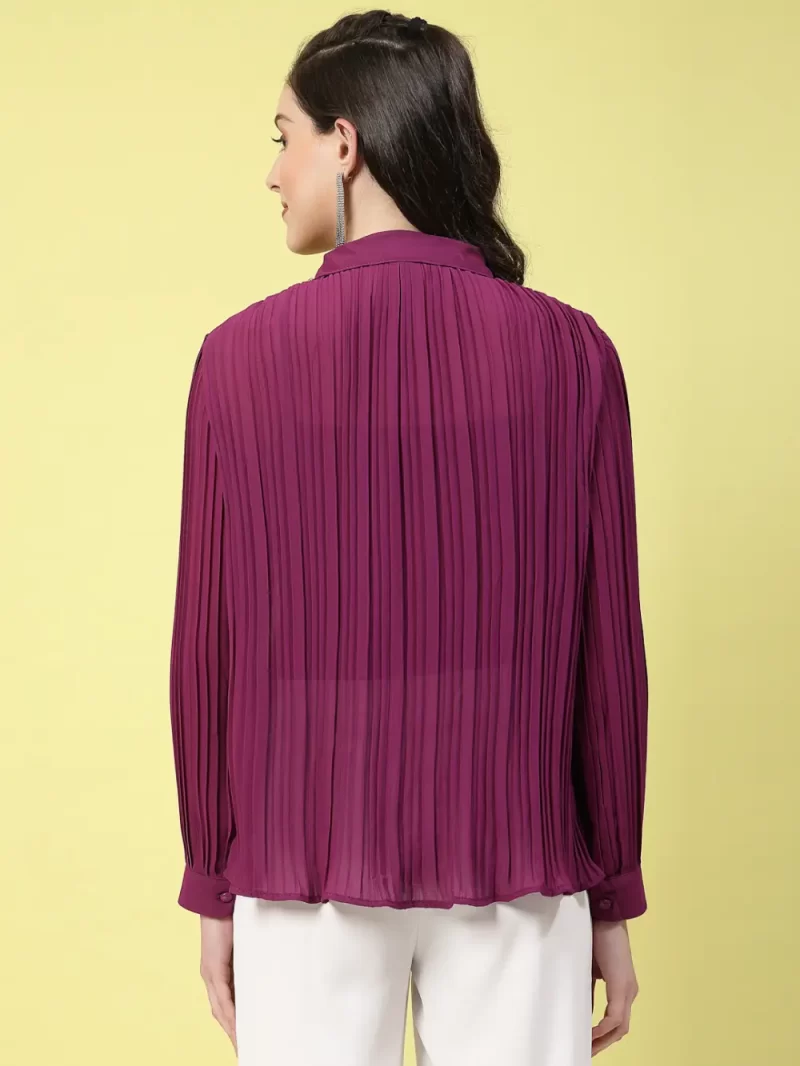 Elegant Shirt With Pleats And Decorative Collar