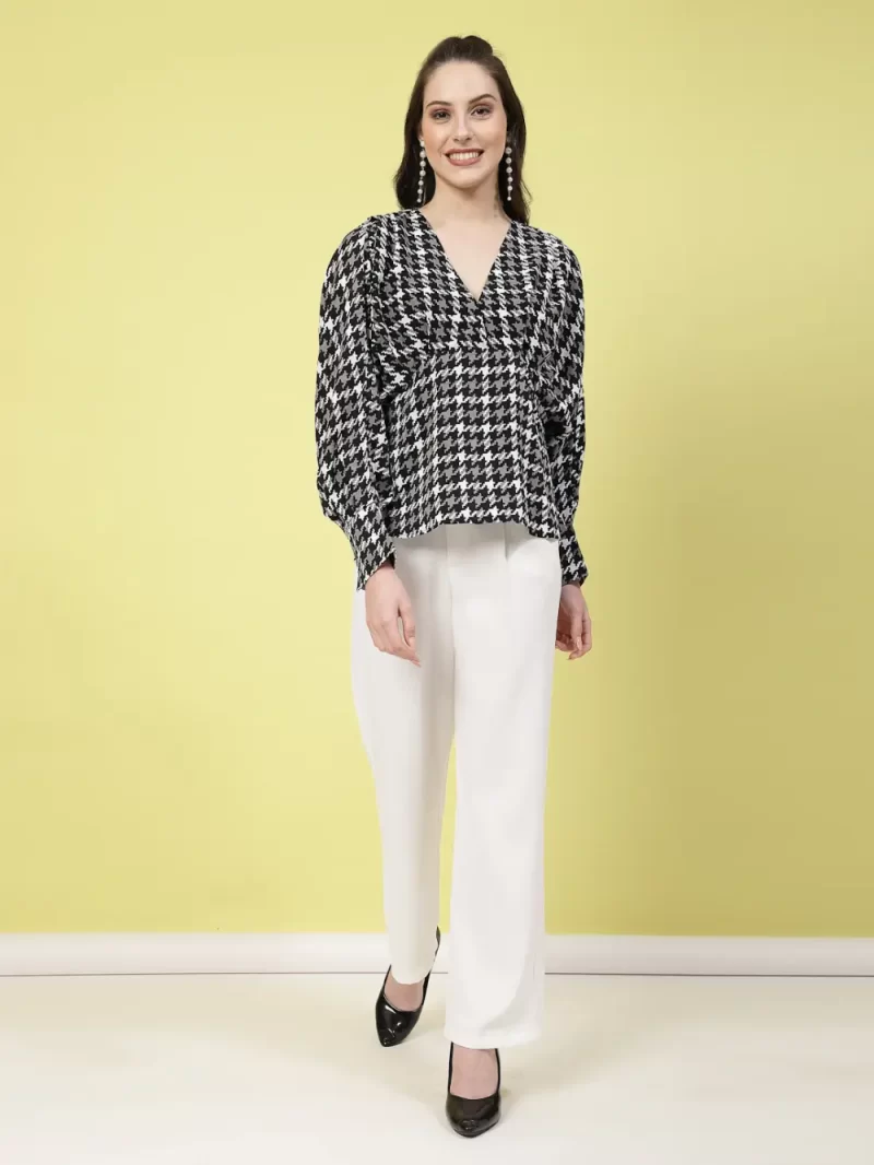 Women’S Printed Satin V-Neck Top