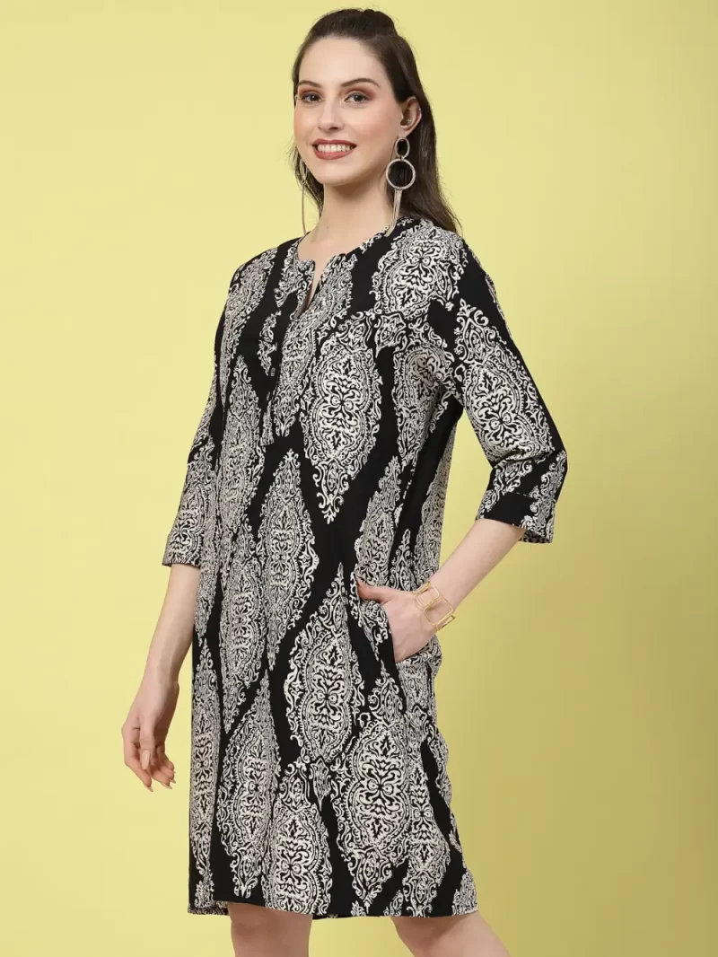 Women'S Stylish Printed Dress With Pocket Detail