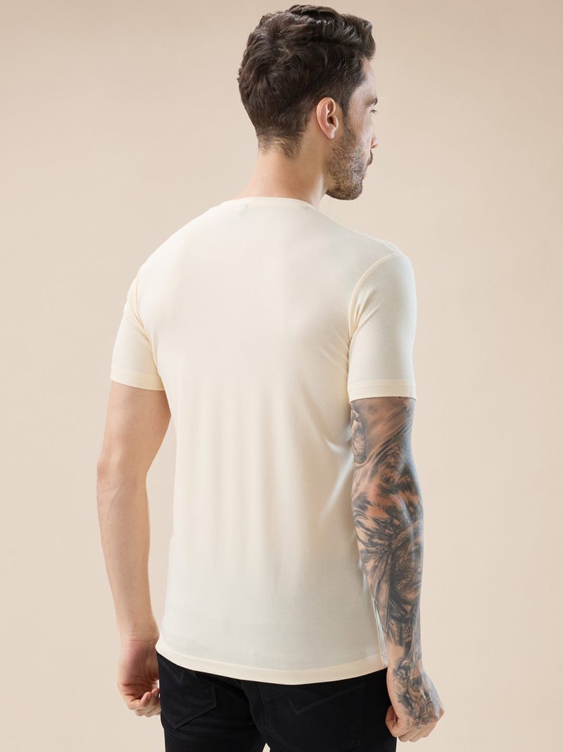 Status Quo Men'S Round Neck Half Sleeves T-Shirt With Rubberised Chest Typography