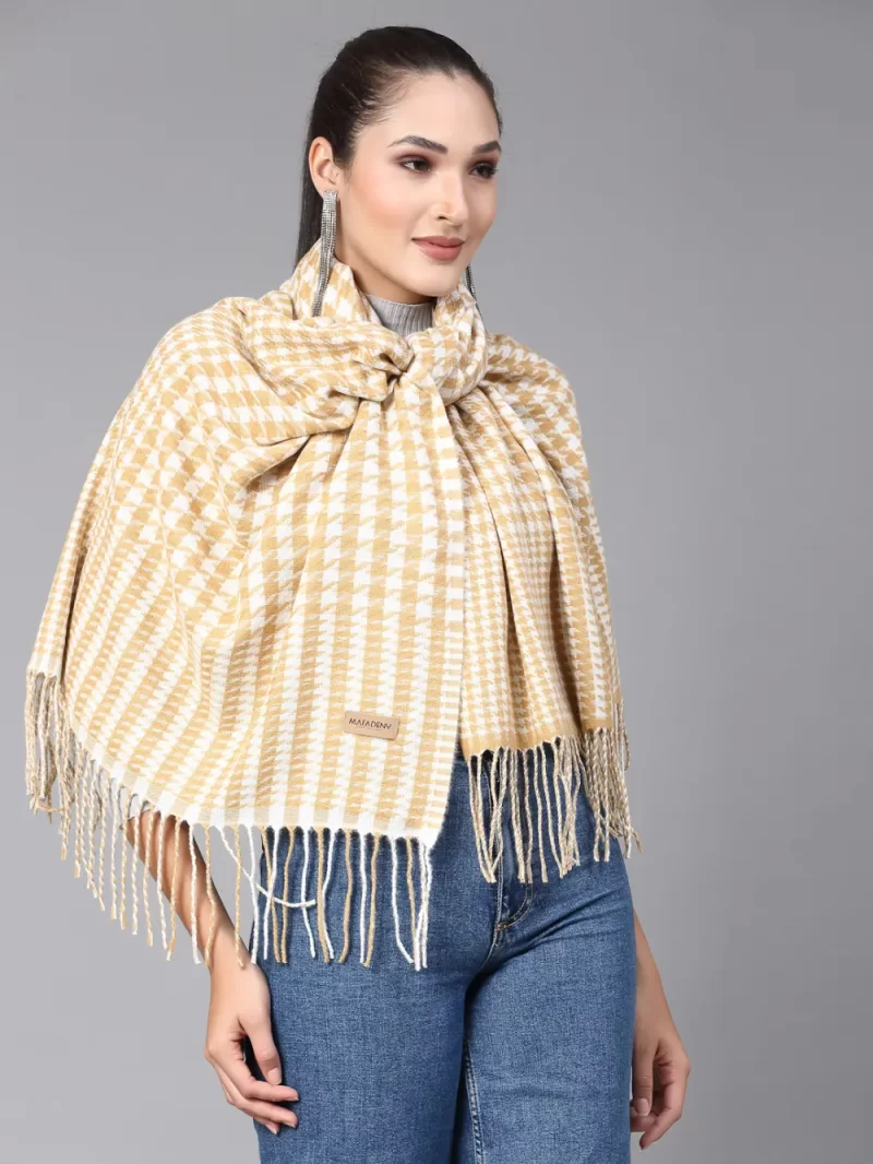 Women Geometric Woven Checked Design Stole With Tasselled Border