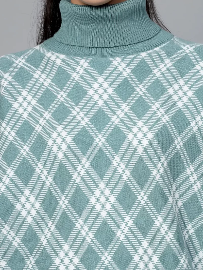 Checked Turtle Neck Pullover