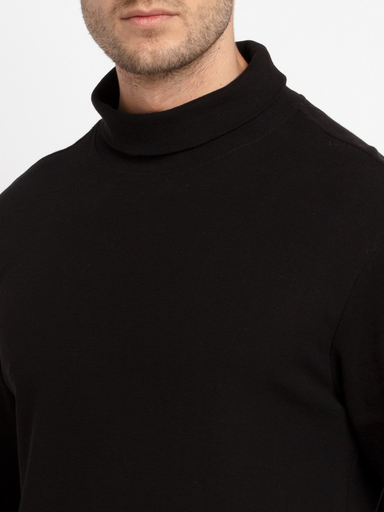 Status Quo Mens Solid Turtle Neck T-Shirt
