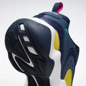Reebok Classics Royal Pervader Sneakers For Men