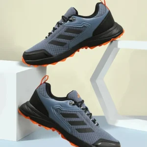 Trek Host Shoes