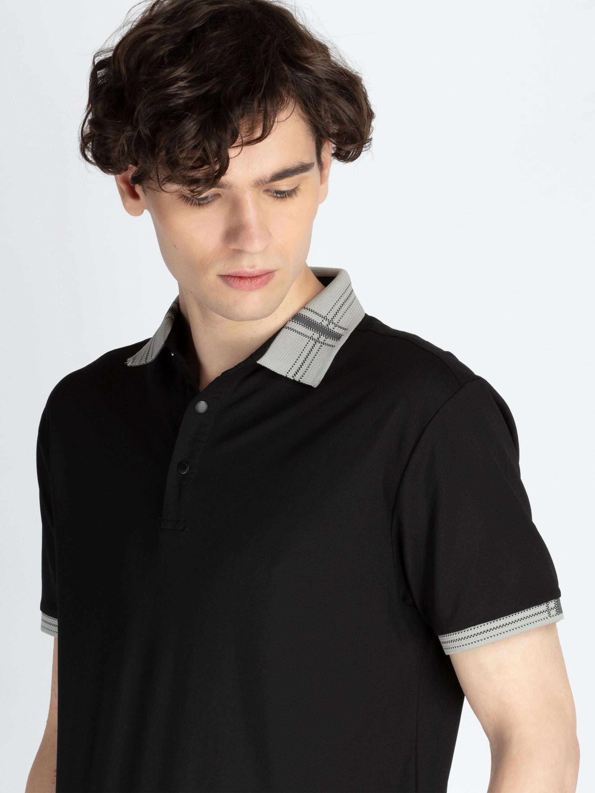 Mens Solid Regular Fit Polo T-Shirt