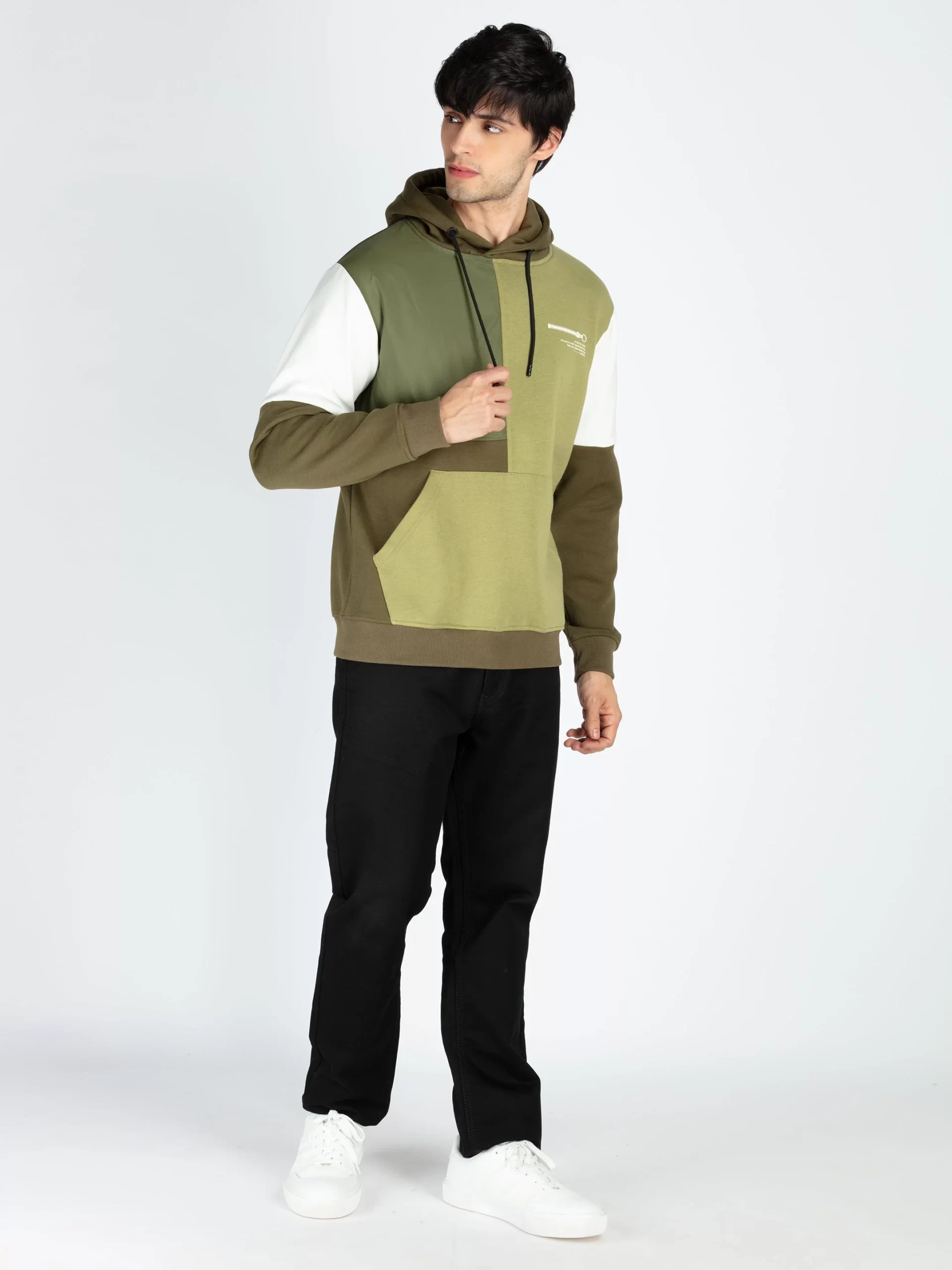 Mens Colorblocked Full Sleeve Hooded Sweatshirt