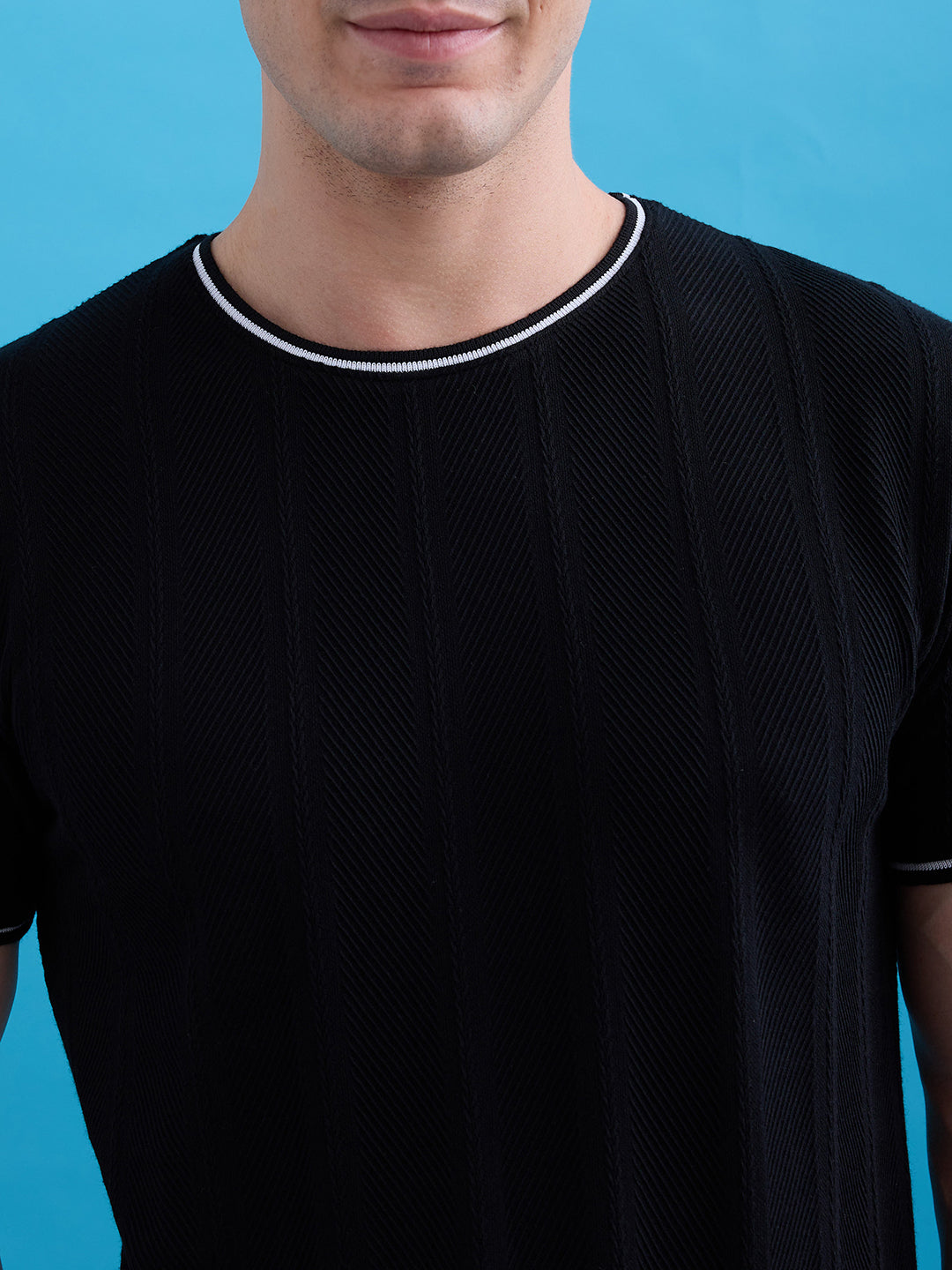 Status Quo Men'S Solid Round Neck Half Sleeves Regular Fit Tshirt